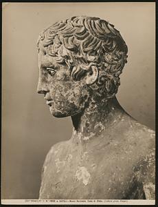 Napoli - Museo Nazionale. Testa di Efebo. (Scultura greca, Pompei.)
