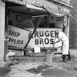 Car accident, Kruger's Store, New Bedford