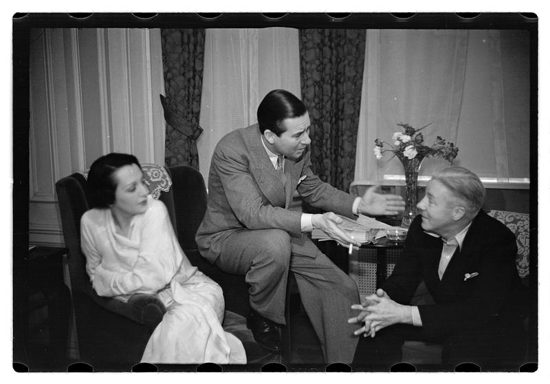 Bebe Daniels and family