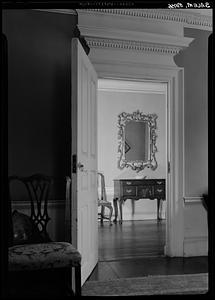 Peirce-Nichols House, Salem: interior, from the parlor, looking into hall
