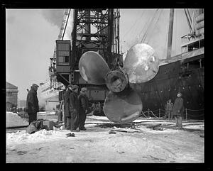 SS Leviathan gets new propeller