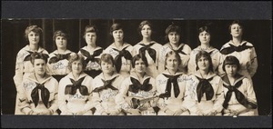 Dana Hall Mandolin Club, 1913/1914
