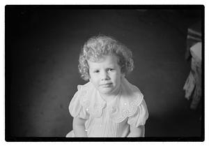 Collier Mrs. & 2 children
