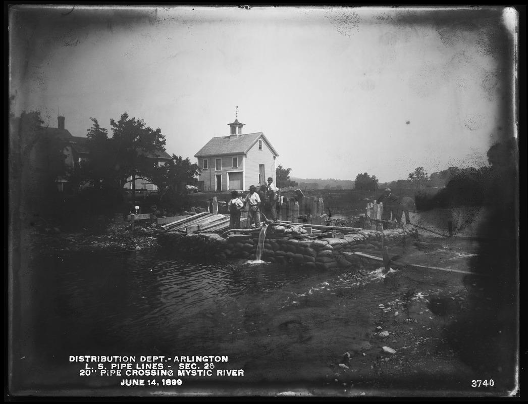 Distribution Department, Low Service Pipe Lines, 20-inch pipe crossing at Mystic River, Section 28, Arlington, Mass., Jun. 14, 1899
