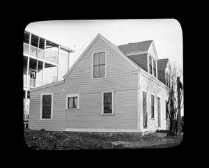 Squantum and Farms schoolhouse (Old)