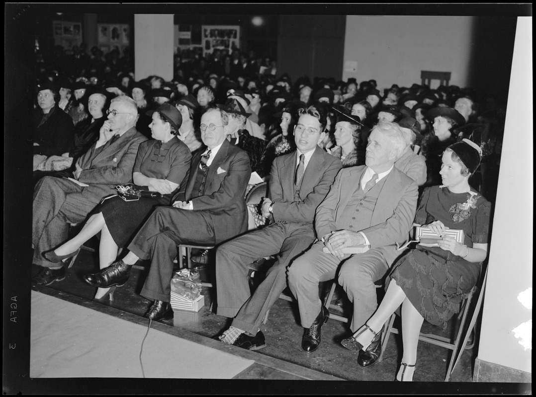 Herald Book Fair. Carl van Doren, Phoebe A. Taylor, Sylvester Viereck, Harvey Kalish, Robert Frost, and Gladys Hasty Carroll