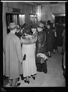 Herald Book Fair. Crowd waits for elevator