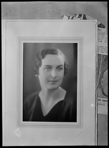 Framed photographic portrait of an unidentified woman