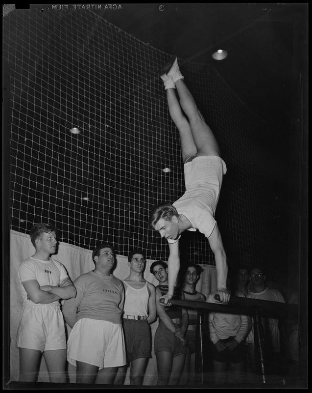 Handstand on parallel bars