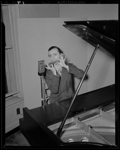 Larry Adler