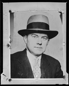 Portrait of man in hat