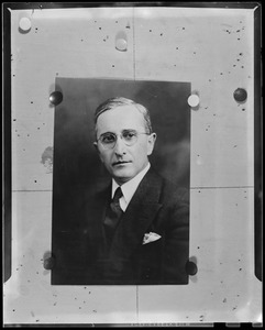 Portrait of a man with glasses