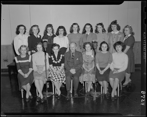 Simmons girls studio
