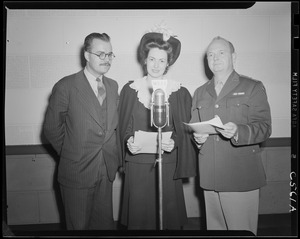Fred Garrigus and MP gen'l with unidentified woman