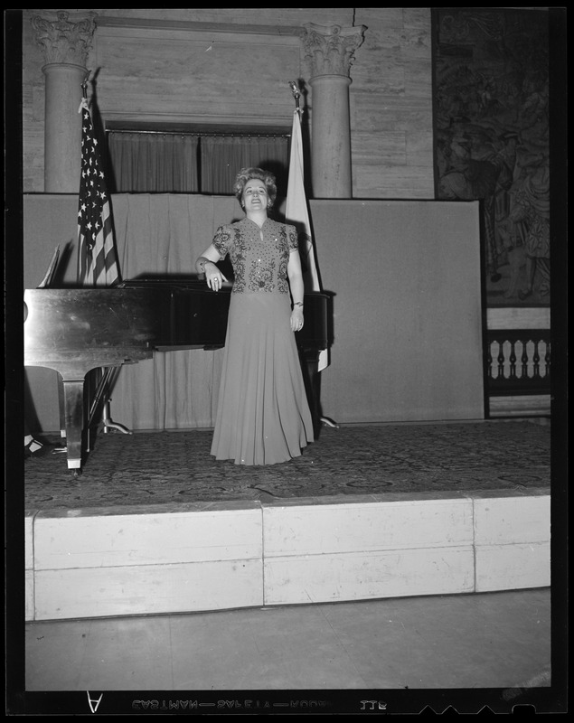 Woman singing at the Sunday concert at the Museum of Fine Arts