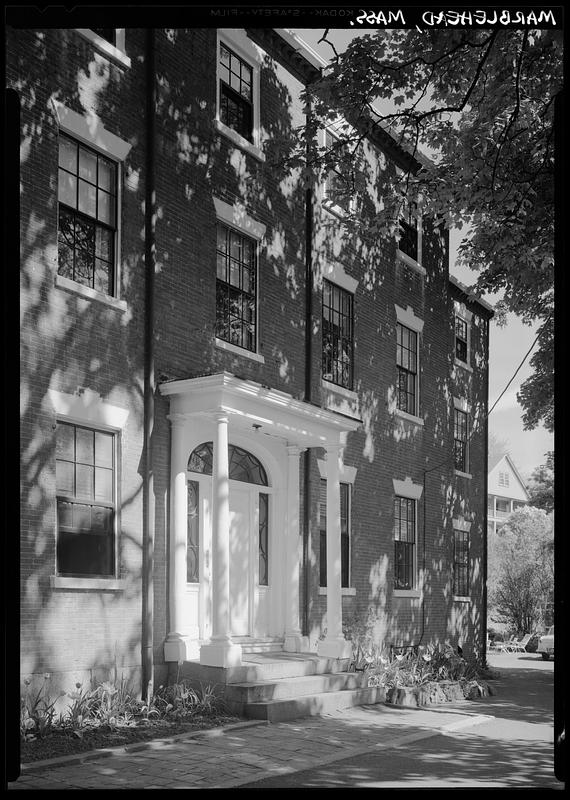 Marblehead, Mass.: Pearl Street, Georgian brick house - Digital ...