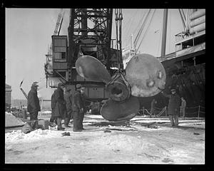 SS Leviathan gets new propeller