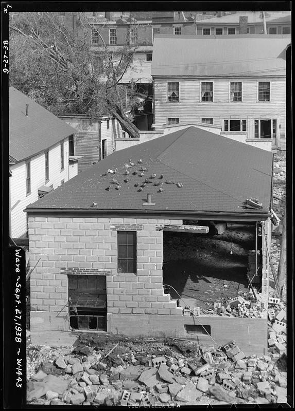 Sidur's garage, Pulaski Street, Ware, Mass., Sep 27, 1938