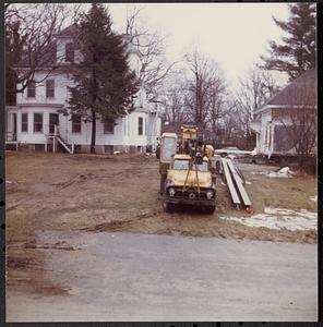 East side Elliott House being moved