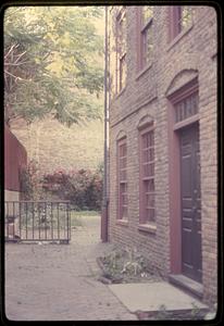 Moses Pierce-Hichborn House, North Square Boston