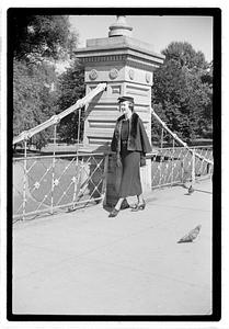 Models posing on Lagoon Bridge, Boston Public Garden