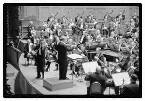 Balokovic violins with Boston Symphony, Koussevitzky conducting