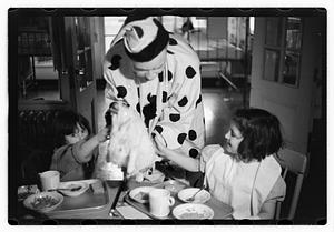 Harry W. Syer magician at Children's Hospital