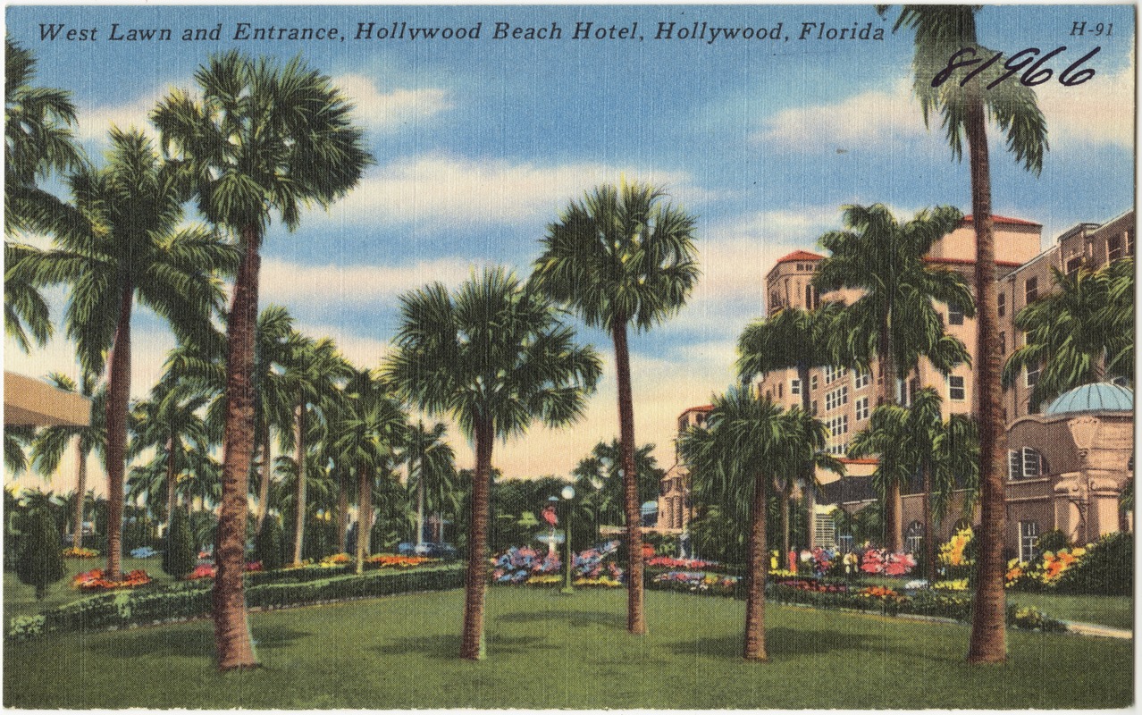 West lawn and entrance, Hollywood Beach Hotel, Hollywood, Florida