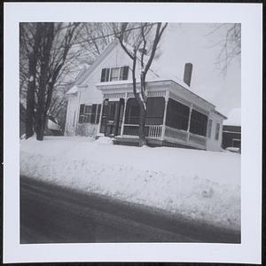 Sullivan B. Davis/Trotter House in snow