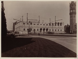 View of the Facade from in front of the Museum of Fine Arts, construction of the McKim Building