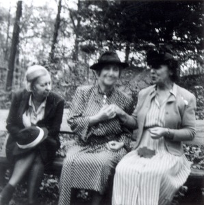 Helen Keller, with unknown woman, and Polly Thomson