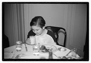 Ruth Slenczynska 10 years old piano prodigy