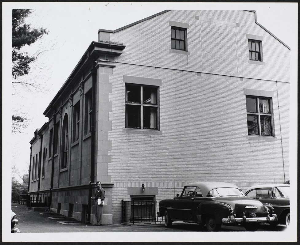 Robbins Library with addition