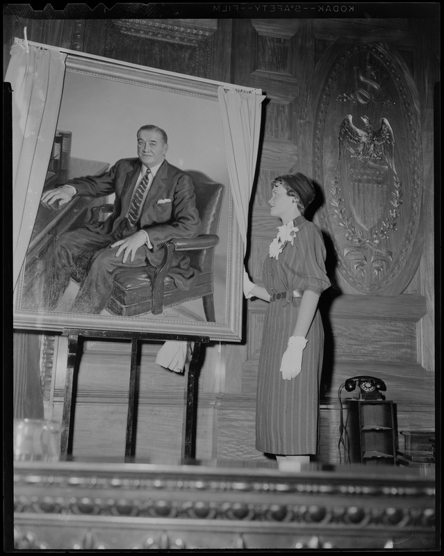 Marjorie Dever unveils the official portrait of her uncle, former Governor Paul Dever