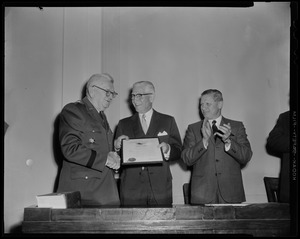 General Lewis Hershey, Director of Selective Service System, and Governor Volpe present award to Dr. Roy Heffernan in appreciation for his service as former Chairman of National Advisory Committee to Selective Service System