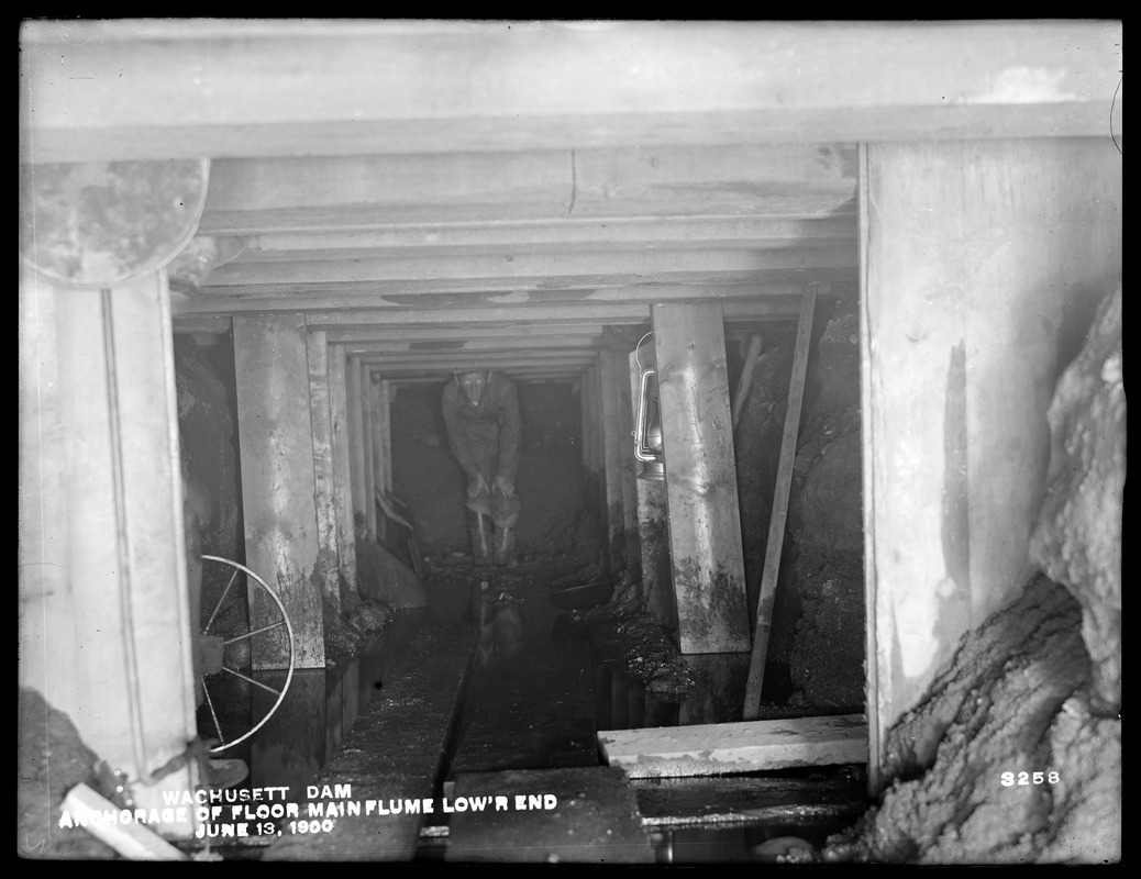 Wachusett Dam, Anchorage of the floor of the main flume, lower end, Clinton, Mass., Jun. 13, 1900
