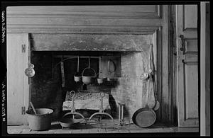 Marblehead, fireplace in Peter Jayne house