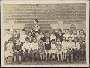 Grades 1-4, 1933-1934