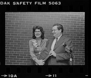 Judith Weld Brown receiving Yankee Quill Award from Academy of New England Journalists