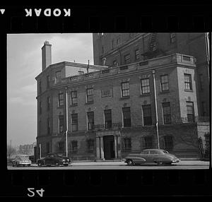 2 Deerfield Street, Boston, Massachusetts