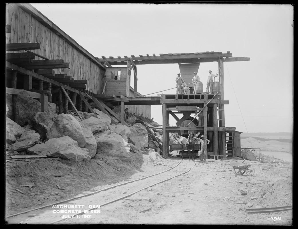 Wachusett Dam, concrete mixer and mule car, Clinton, Mass., Jul. 1, 1901