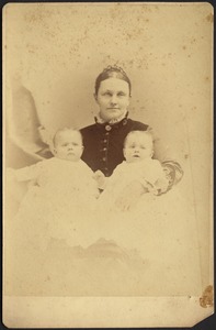 Helen Mead Granger Stevens (Mrs. Henry James Stevens) with twin daughters, Isabel and Helen