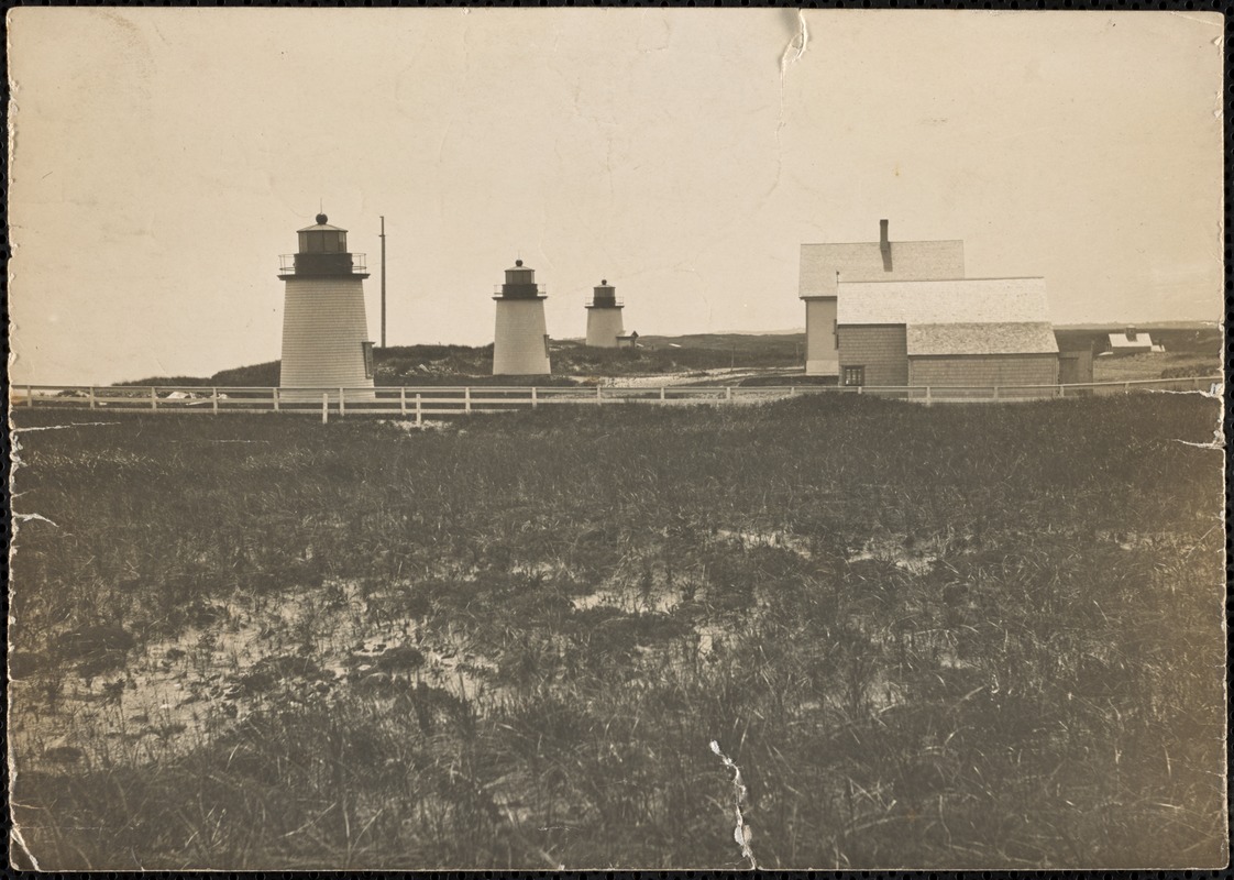 Three Sisters Lighthouses
