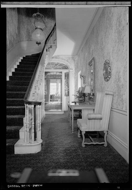 Daggett House, Salem: interior, hallway - stairs