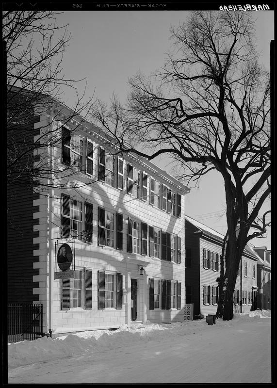 Marblehead, King Hooper Mansion, snow