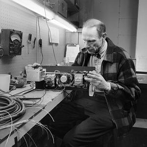 Electronic bell maker, Francis Todd