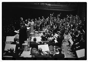 Harvard & Radcliffe Glee Clubs symphony Boulanger conducting, Symphony Hall