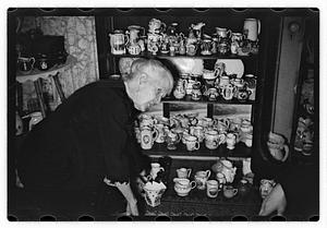 Mrs. Lue Stuart Wadsworth, collector of rare pitchers