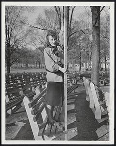 Mary Paivo, Roxbury. Weather - Snow - Depth of Snow for Winter of 1947-48
