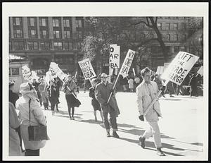 Pickets. Boston Comm.
